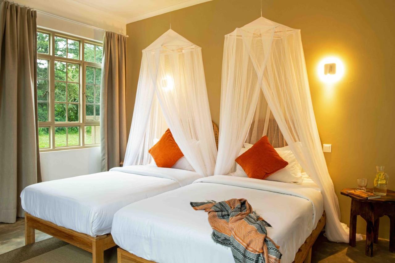The Safari House Hotell Usa River Exteriör bild