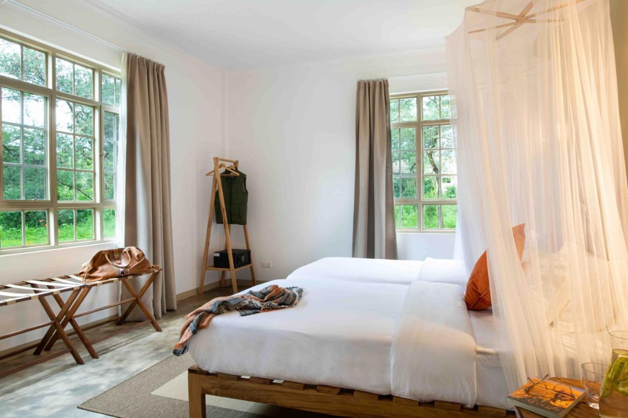 The Safari House Hotell Usa River Exteriör bild