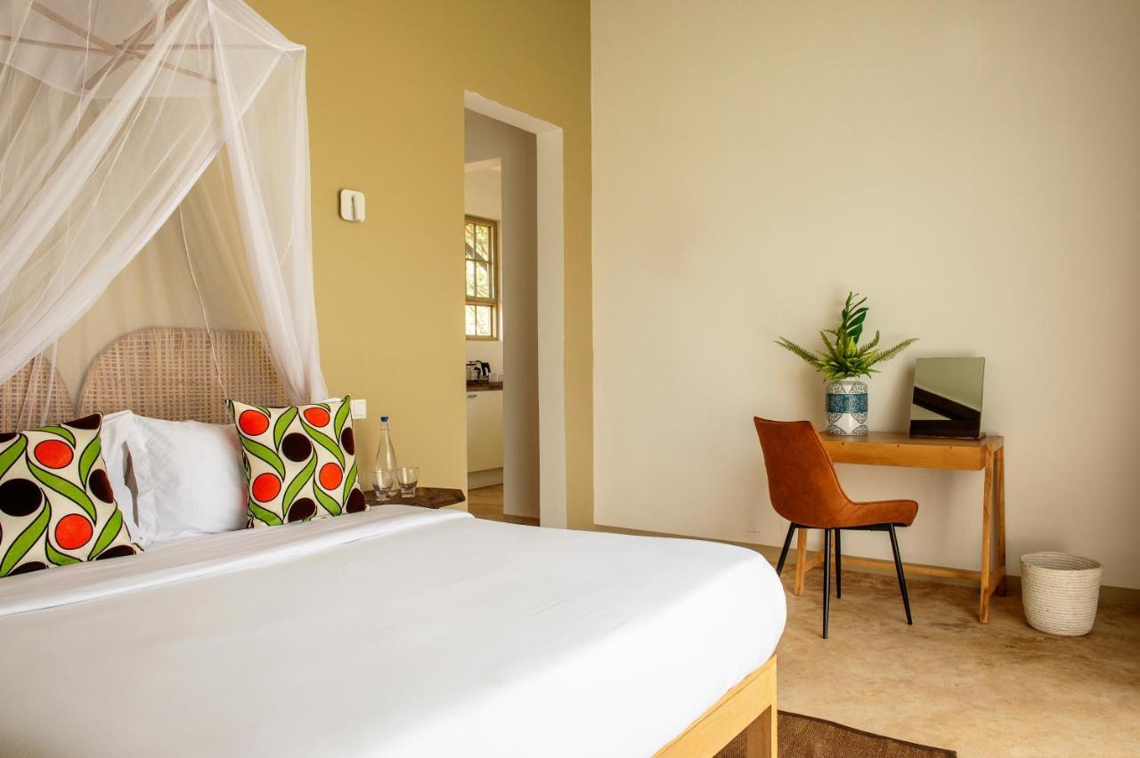 The Safari House Hotell Usa River Exteriör bild