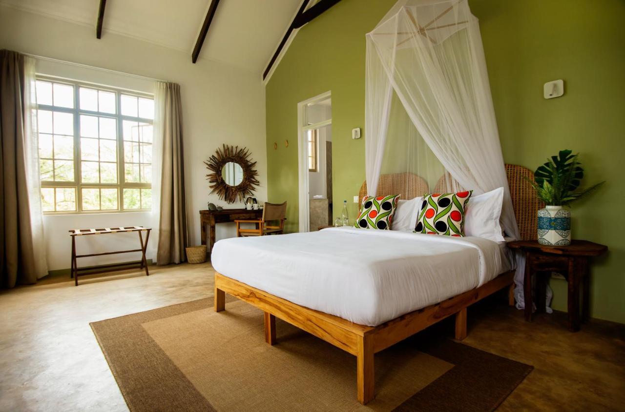 The Safari House Hotell Usa River Exteriör bild